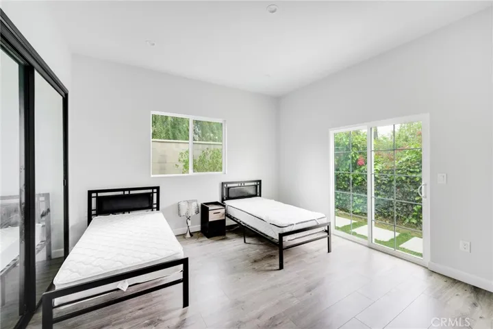 8806 Enfield Avenue, Northridge, California 91325