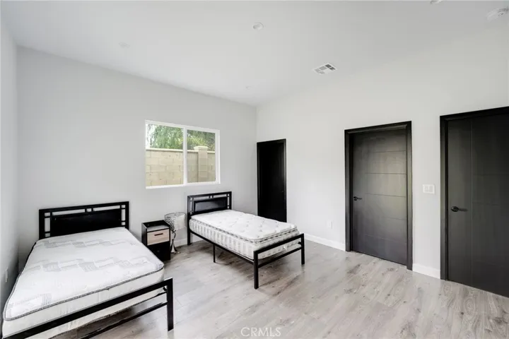 8806 Enfield Avenue, Northridge, California 91325