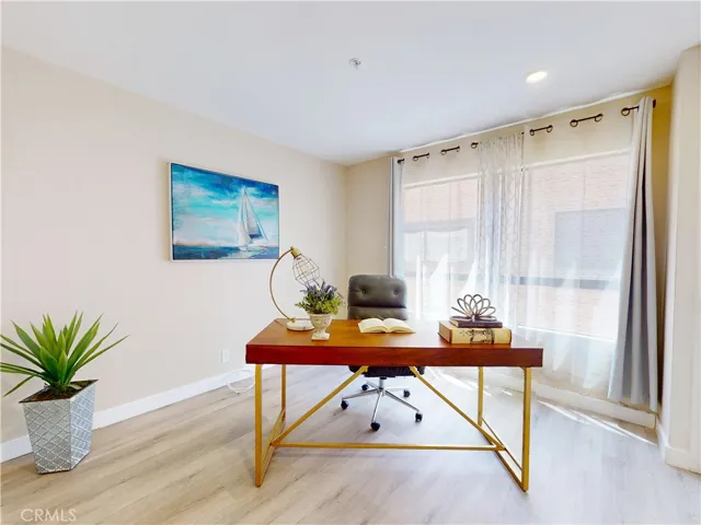 4th bedroom on main level.