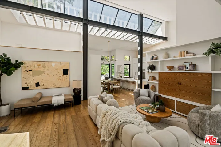 3526 Stoner Avenue, Los Angeles, California 90066