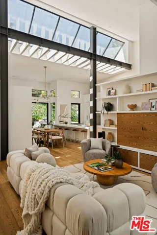 3526 Stoner Avenue, Los Angeles, California 90066