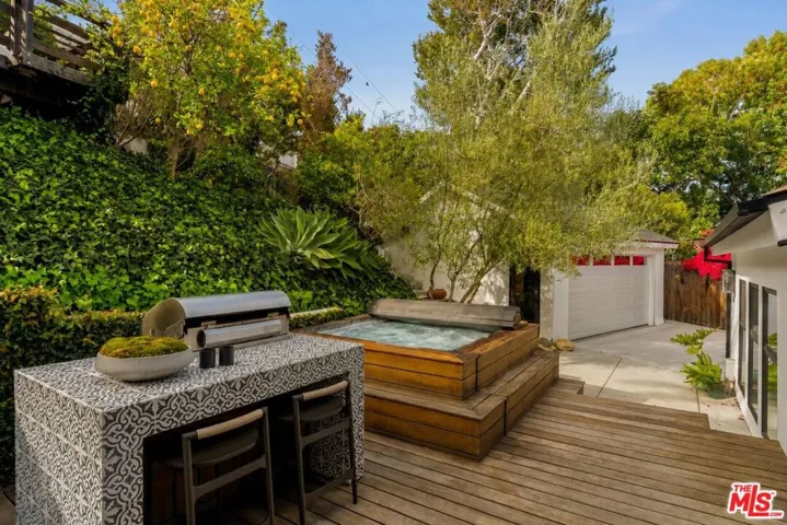 3526 Stoner Avenue, Los Angeles, California 90066