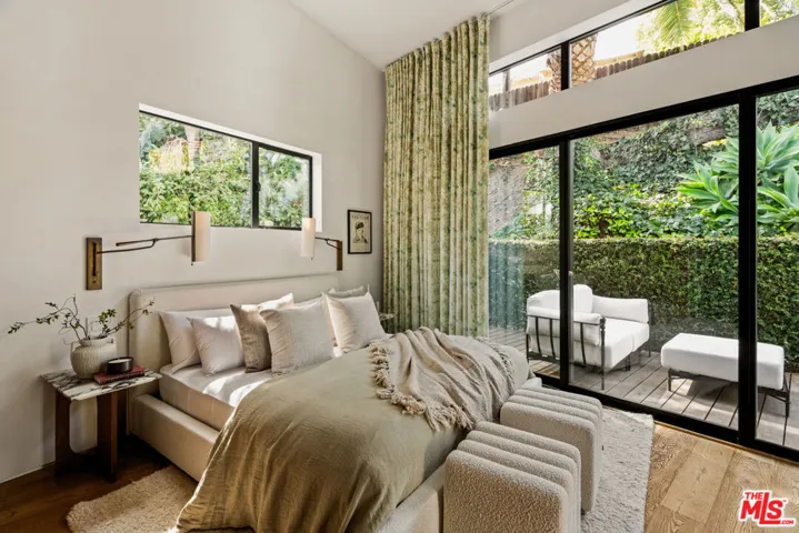3526 Stoner Avenue, Los Angeles, California 90066