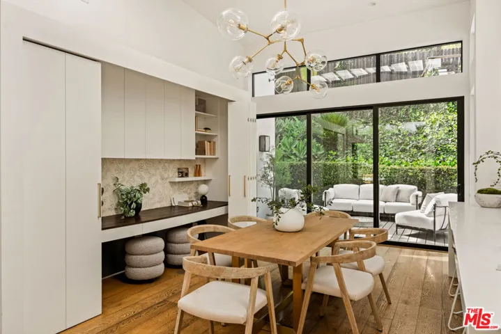 3526 Stoner Avenue, Los Angeles, California 90066