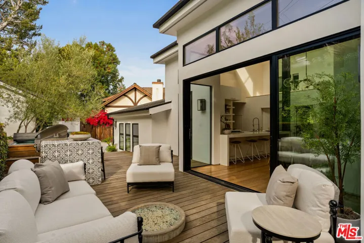 3526 Stoner Avenue, Los Angeles, California 90066
