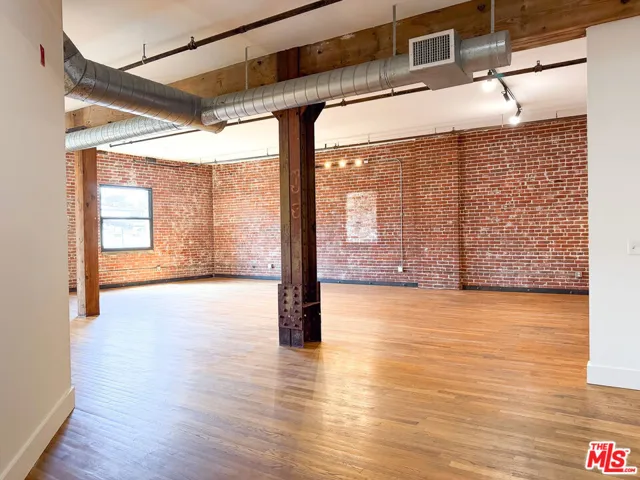 215 S Santa Fe Avenue 4, Los Angeles, California 90012