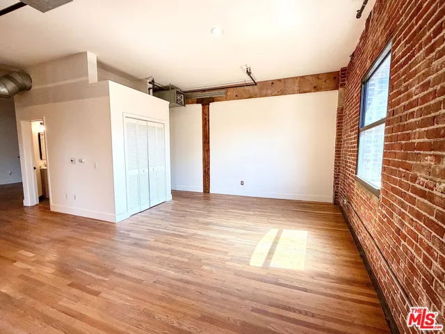 215 S Santa Fe Avenue 4, Los Angeles, California 90012
