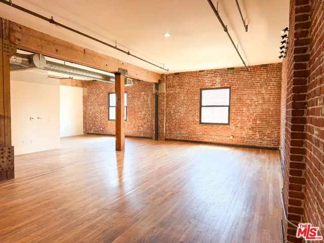 215 S Santa Fe Avenue 4, Los Angeles, California 90012