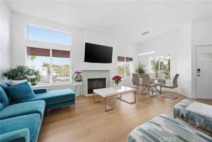 Spacious layout ideal for relaxing or entertaining.