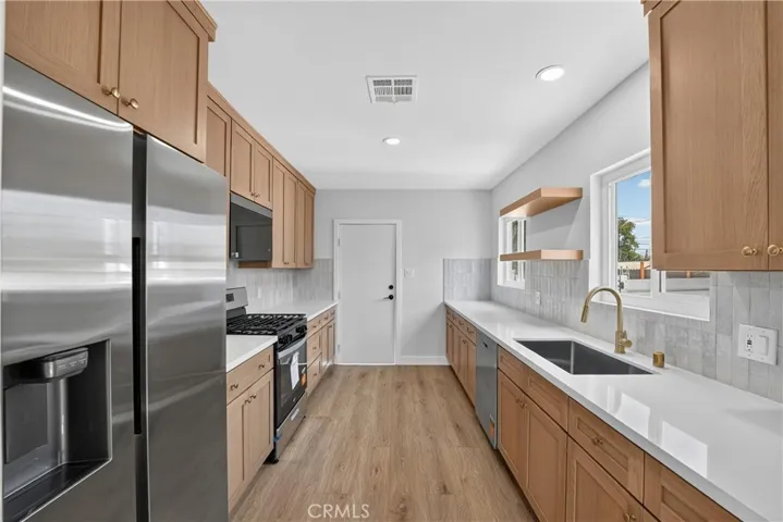 2549 N Lugo, San Bernardino, California 92404