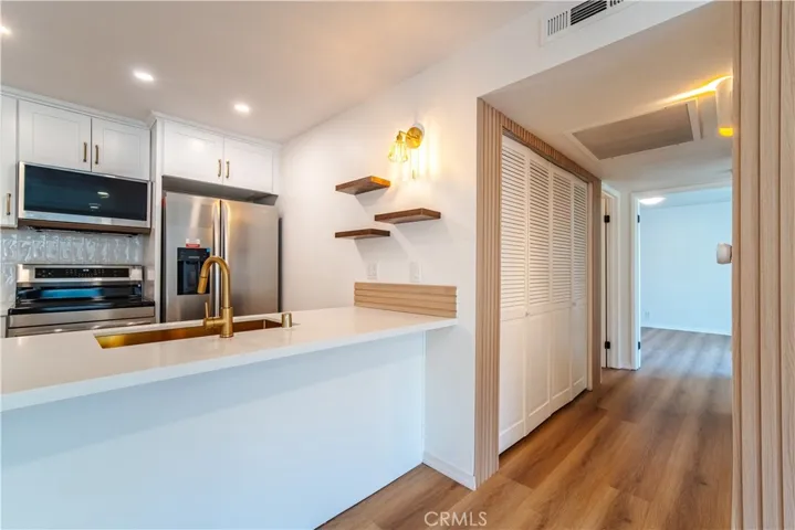 21951 Rimhurst Drive 202, Lake Forest, California 92630