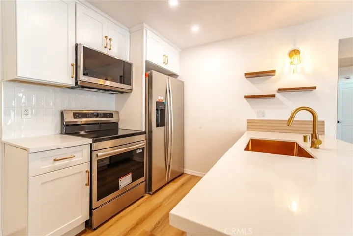 21951 Rimhurst Drive 202, Lake Forest, California 92630