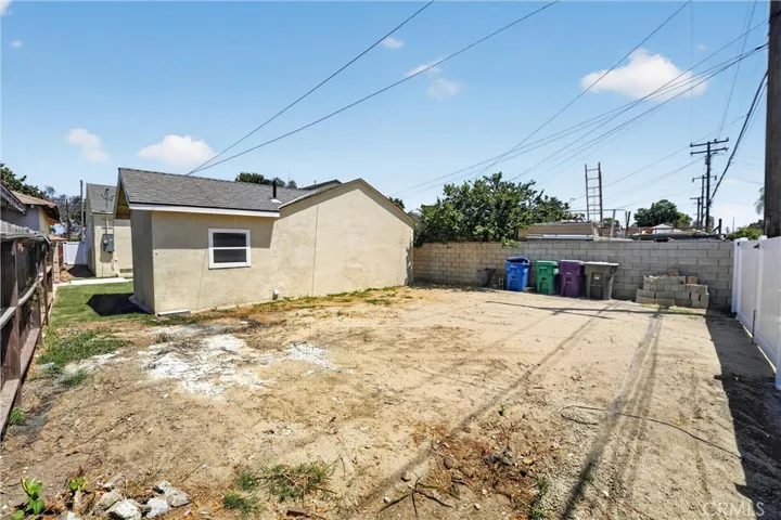 2741 Gale Avenue, Long Beach, California 90810