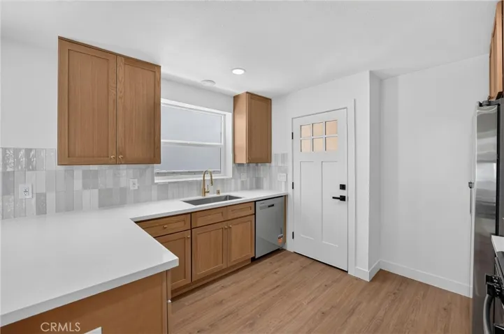 2741 Gale Avenue, Long Beach, California 90810