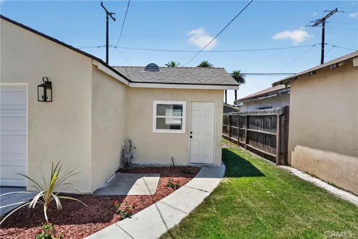 2741 Gale Avenue, Long Beach, California 90810