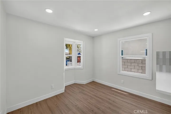 2741 Gale Avenue, Long Beach, California 90810