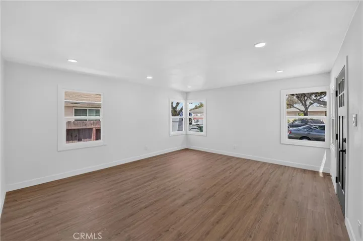 2741 Gale Avenue, Long Beach, California 90810