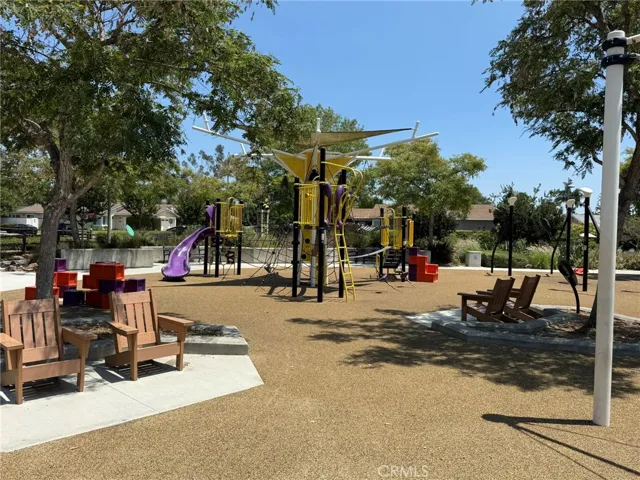 27181 Cedros, Mission Viejo, California 92692