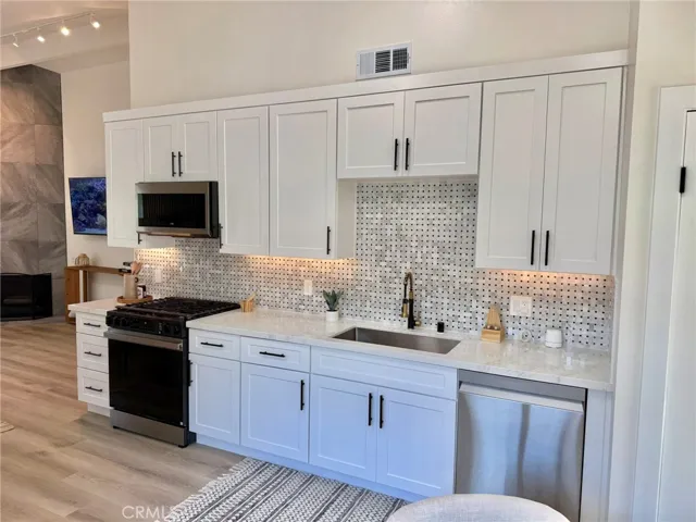 27181 Cedros, Mission Viejo, California 92692