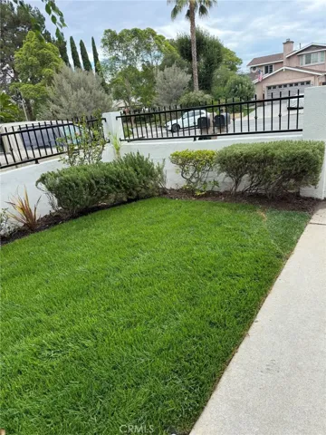 27181 Cedros, Mission Viejo, California 92692