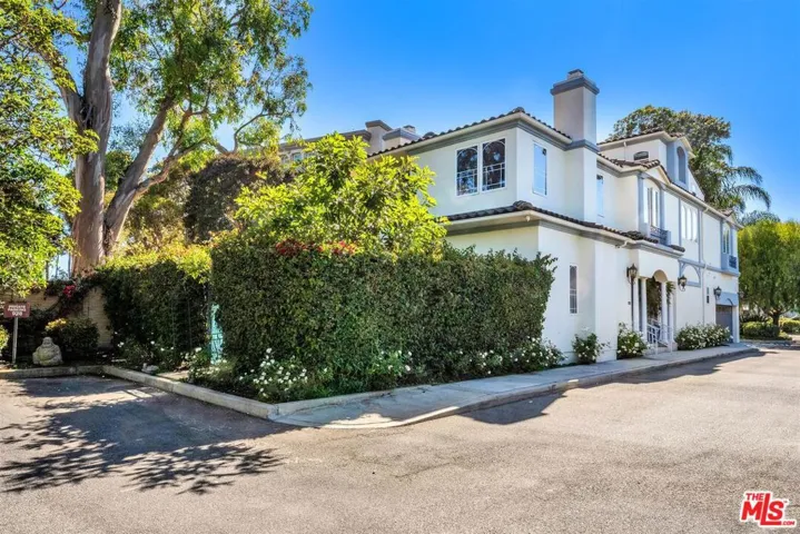 928 Harbor Crossing Lane, Los Angeles, California 90292