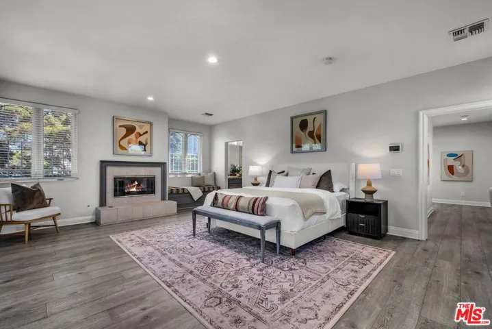 928 Harbor Crossing Lane, Los Angeles, California 90292