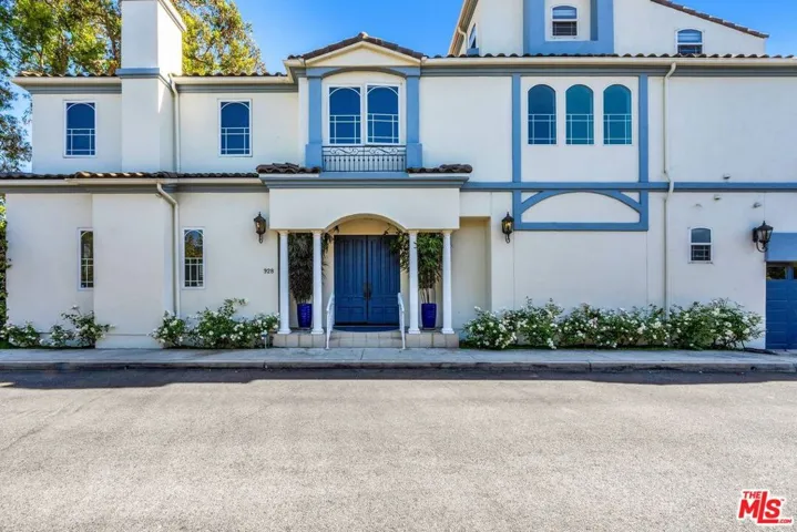 928 Harbor Crossing Lane, Los Angeles, California 90292