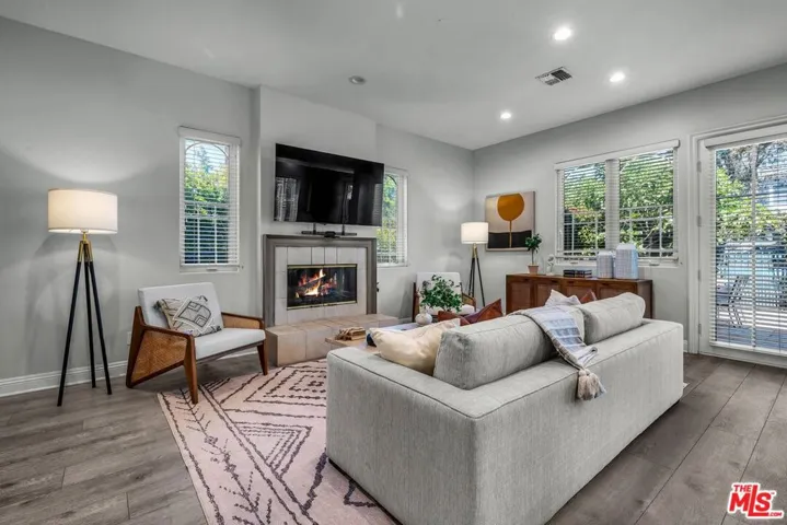 928 Harbor Crossing Lane, Los Angeles, California 90292
