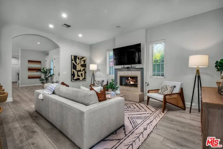928 Harbor Crossing Lane, Los Angeles, California 90292