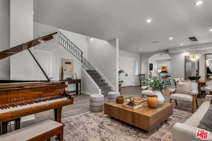 928 Harbor Crossing Lane, Los Angeles, California 90292