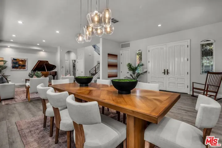 928 Harbor Crossing Lane, Los Angeles, California 90292
