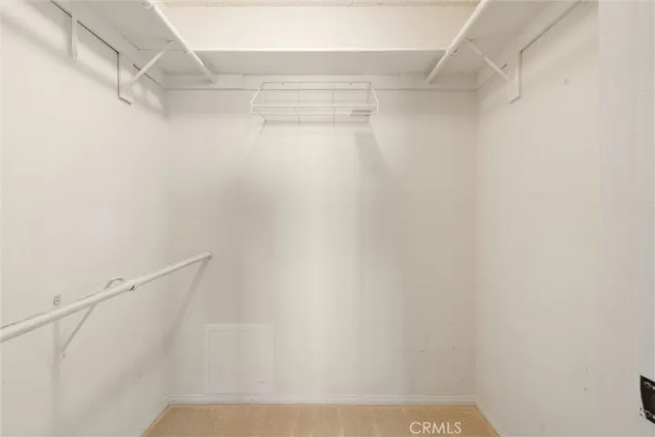 Walk in closet