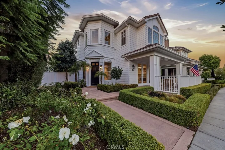 30 Long Bay, Newport Beach, California 92660