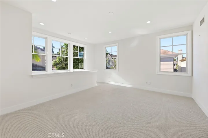 Guest bedroom 3