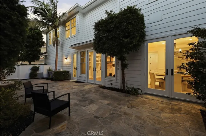 Side patio perfect for outdoor dining