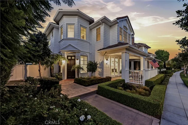 30 Long Bay, Newport Beach, California 92660