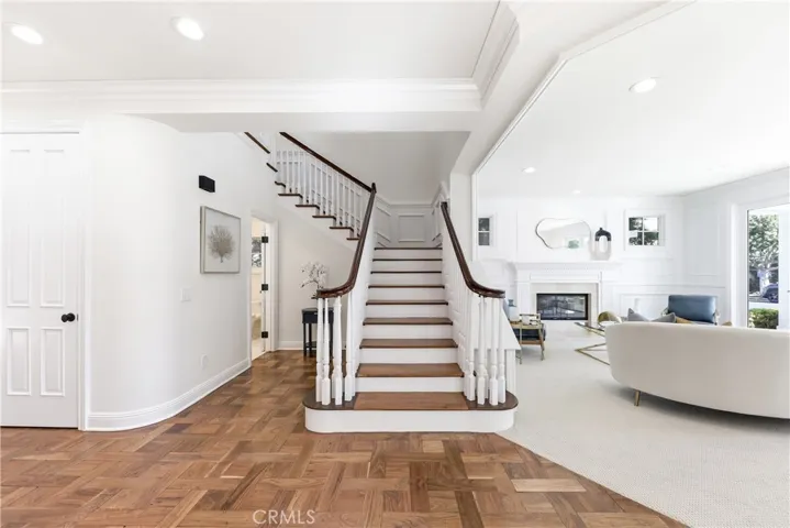 30 Long Bay, Newport Beach, California 92660