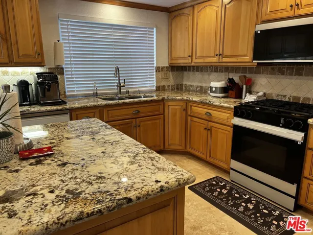 7825 Seaglen Drive 34, Huntington Beach, California 92648