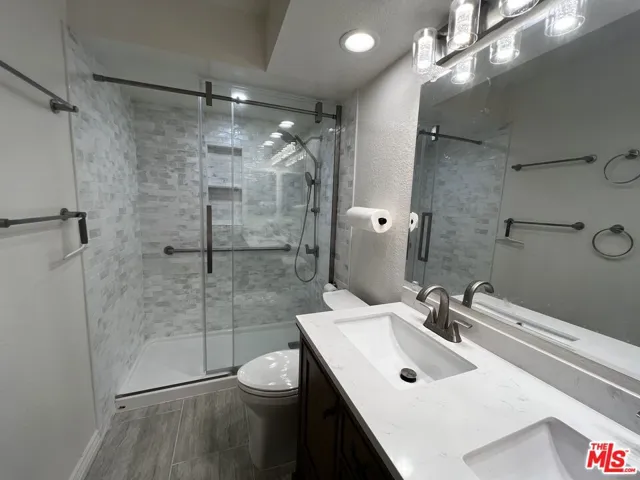 7825 Seaglen Drive 34, Huntington Beach, California 92648