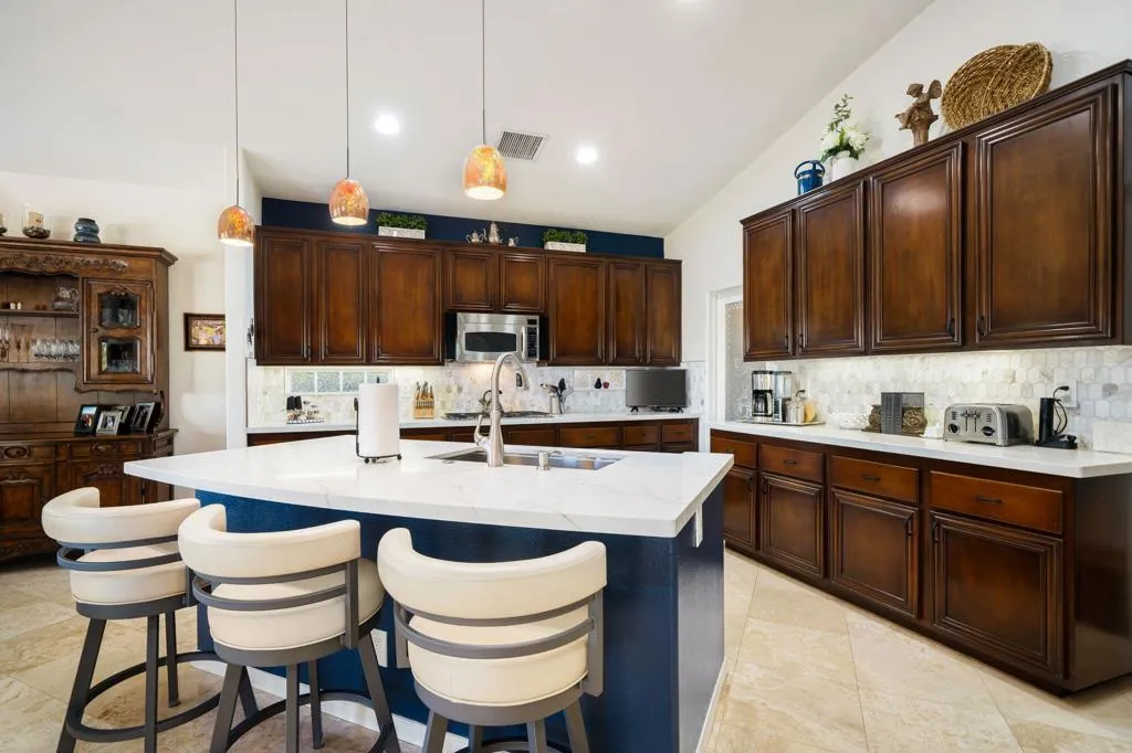 46-web-or-mls-CCBethpage_OPMG_0626_046