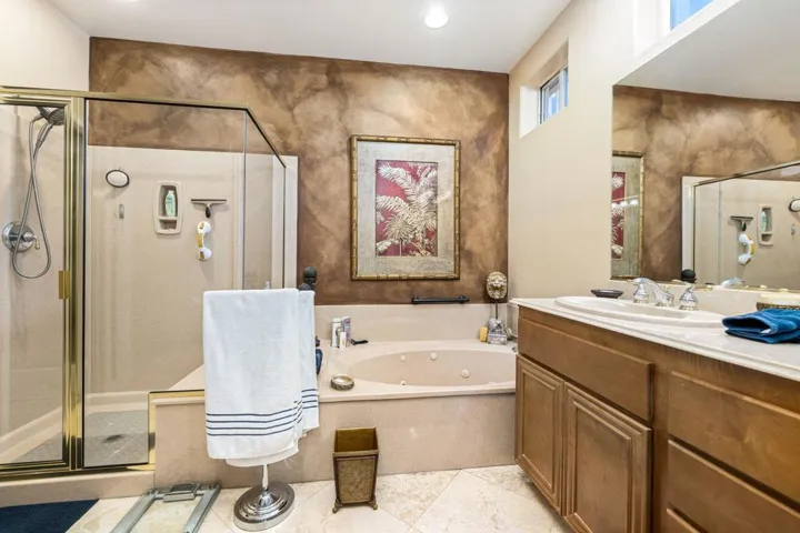 54-web-or-mls-CCBethpage_OPMG_0626_054