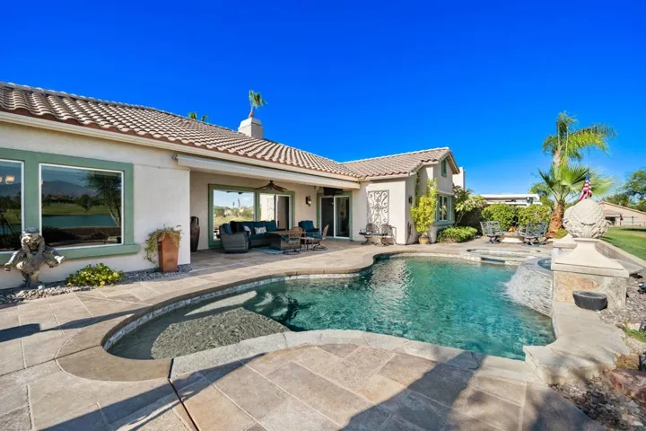 30-web-or-mls-CCBethpage_OPMG_0626_030