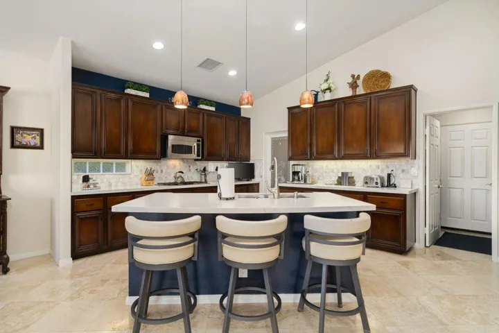 45-web-or-mls-CCBethpage_OPMG_0626_045
