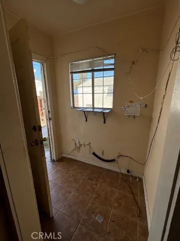 3841 Tweedy, South Gate, California 90280