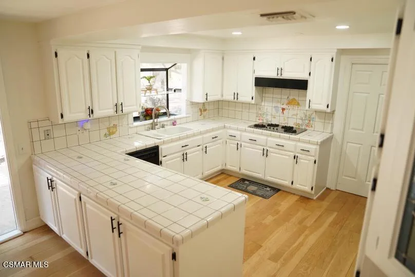 Devour kitchen 2