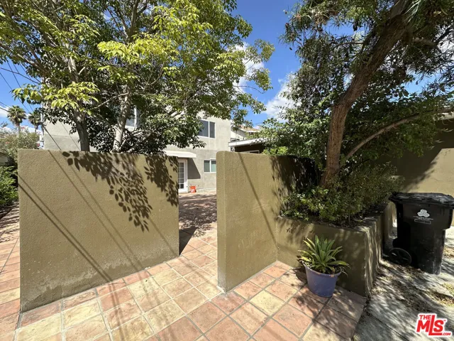 1405 Talmadge Street #3, Los Angeles, California 90027