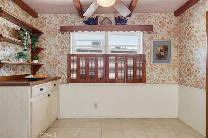 7508 Paso Robles Avenue, Lake Balboa, California 91406