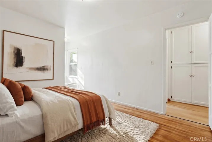 7508 Paso Robles Avenue, Lake Balboa, California 91406