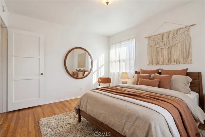 7508 Paso Robles Avenue, Lake Balboa, California 91406