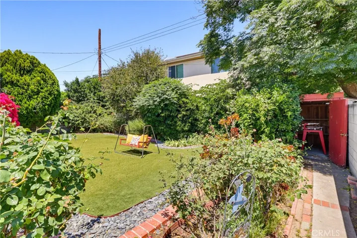 7508 Paso Robles Avenue, Lake Balboa, California 91406